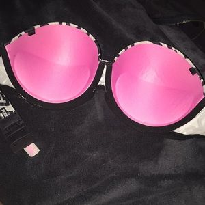 PINK Victoria's Secret Intimates & Sleepwear - Cute PINK 32DD Bra PINK Victoria's Secret Intimates & Sleepwear - Cute PINK 32DD Bra